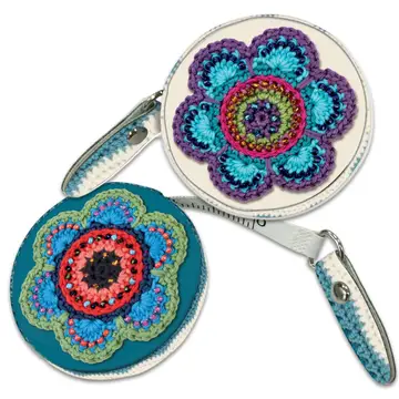 cinta métrica flor crochet emma ball